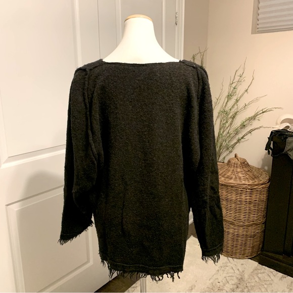 Free People sweater - Picture 2 of 4